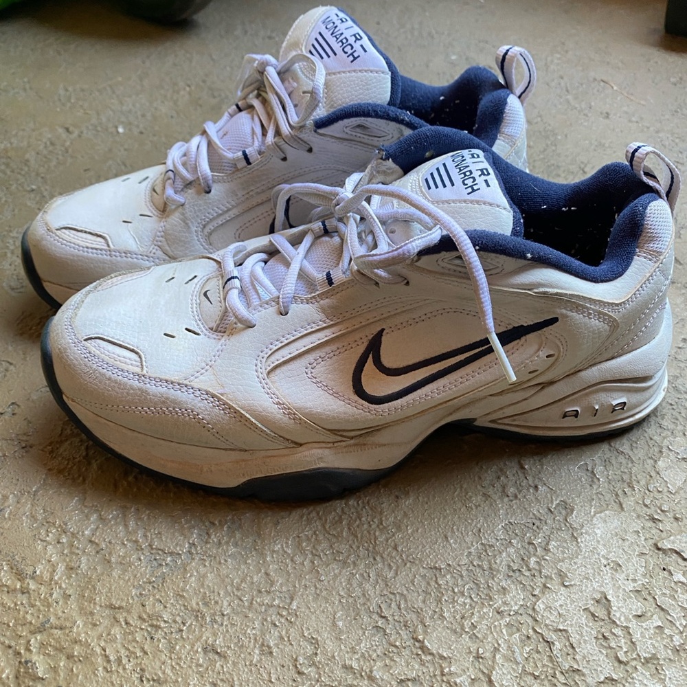 Nike air shoes size 9